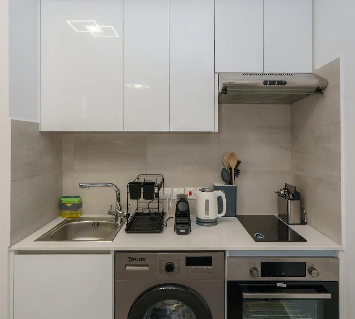 Hubstay - Suite 49 In Mackenzy Larnaca Chipre